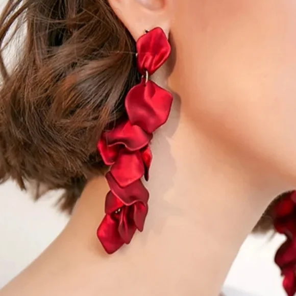 Fashion Rose Petal Long Earrings - Picture 5 of 11